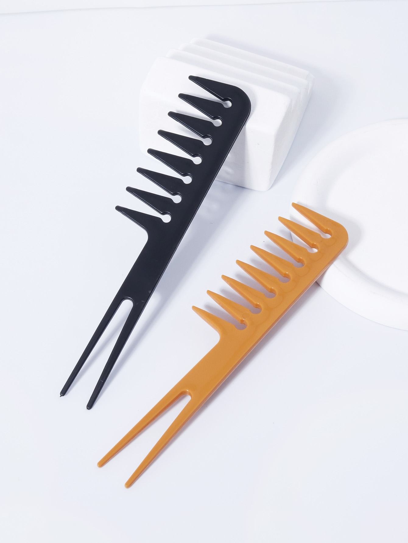مشط ذو شوكة مزدوجة وأسنان عريض - مراجعة Detangling Wide Comb وسعره
